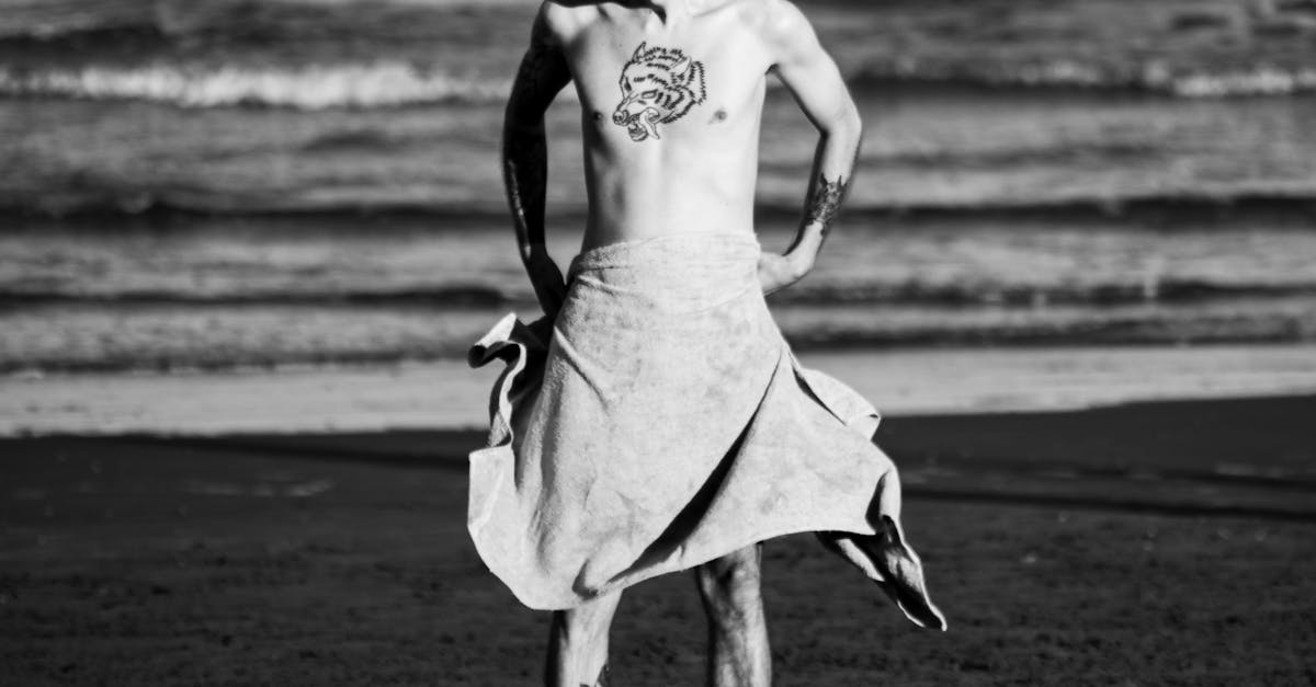 Choosing the Right Skincare Products for Mature Tattoos